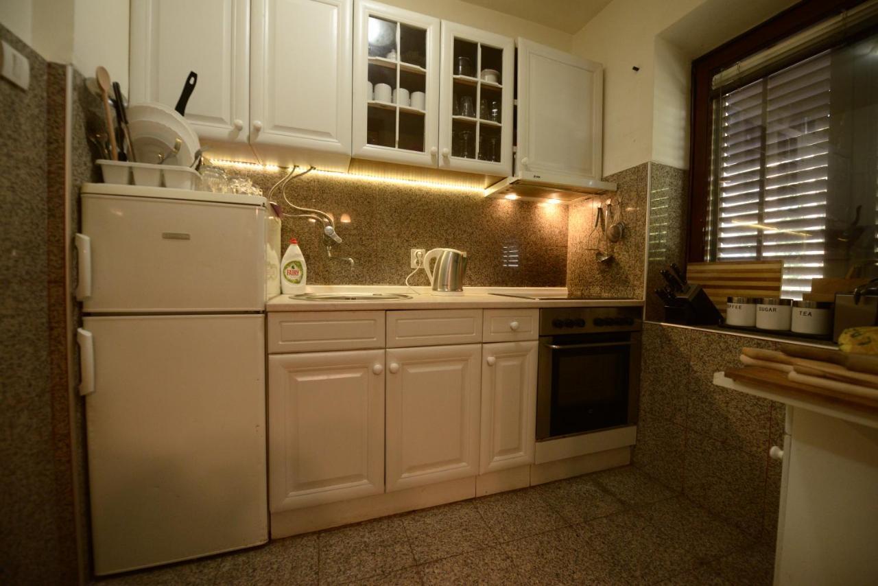 Villa Dijana - Pool, Spa, Outdoor Kitchen Belgrad Exteriör bild